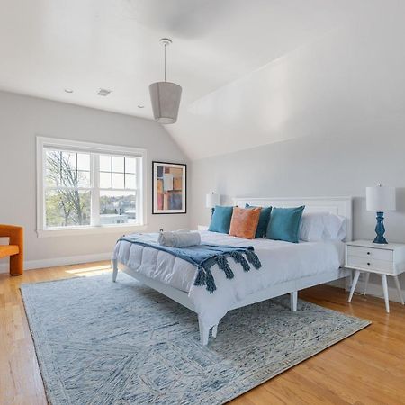 Amazing Family-Friendly And Group-Friendly Accommodation #Thebackdorch Boston Extérieur photo